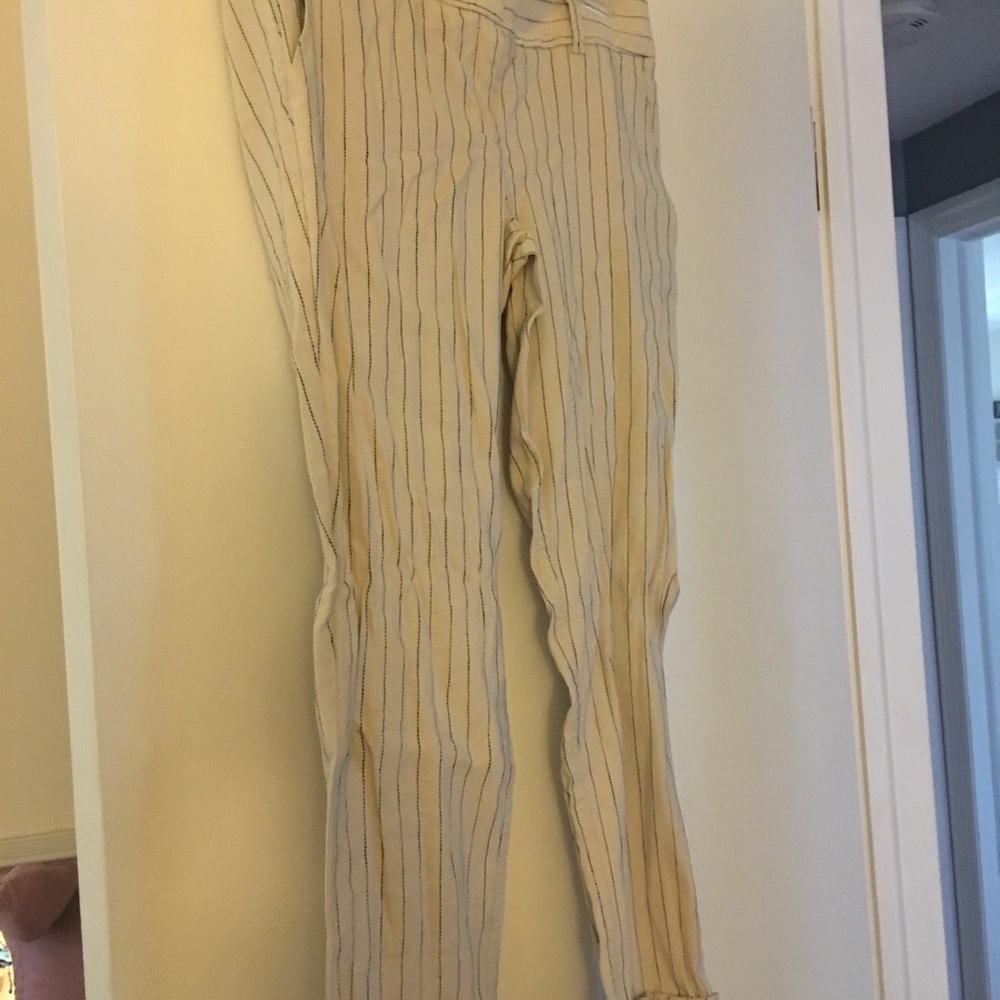 Capri linen pants